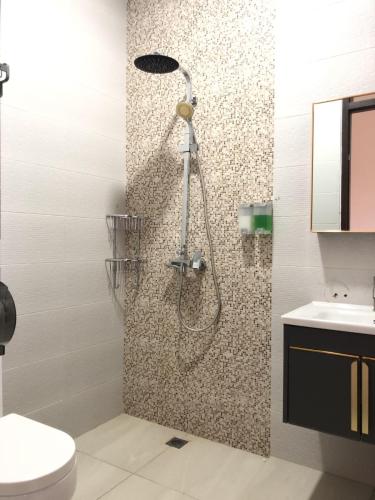 Bathroom Area Makan-1