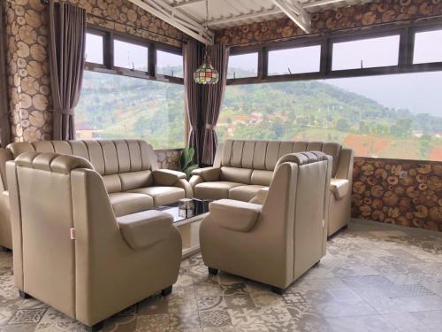 Lounge 3-1