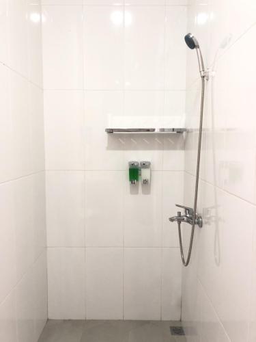 Shower Kamar 1
